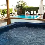 比科西奥酒店 3*
