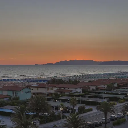 Bixio Otel Lido di Camaiore