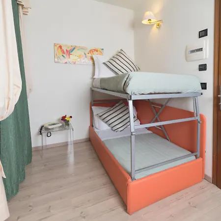 Otel Bixio