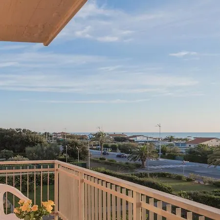 Hotell Bixio Lido di Camaiore