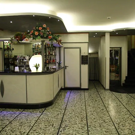 Bixio 3* Lido di Camaiore